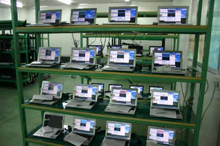 夏新聯(lián)手全美達(dá)，首款自主研發(fā)筆記本V3震撼下線，開(kāi)啟自主創(chuàng)新新篇章